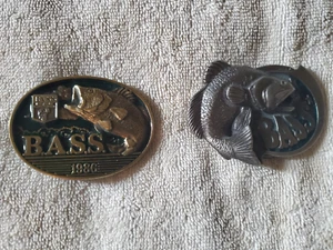 Small BASS Belt Buckles 1986 Bass Member Gold Tone & Bass #531 Year 1981 - Picture 1 of 8