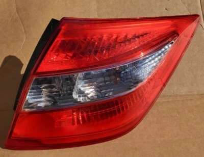 2010 - 2012 年本田 CROSSTOUR 右乘客侧外侧尾灯原始设备制造商 — 第 1/4 张图片