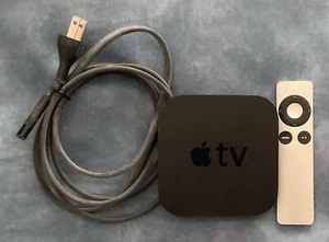 Apple TV 3rd Gen Black A1469 Remote and Power - Picture 1 of 3