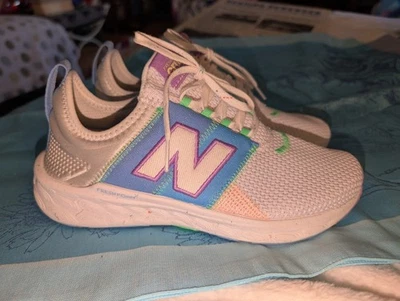 Tênis e tênis esportivo feminino New Balance Fresh Foam X Cruz Artisan v3 tamanho 7 - Imagem 1 de 4