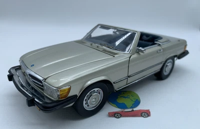 CMC Mercedes 450 SL 1973 , in scala 1:24, (3216) , vintage - Immagine 1 di 4