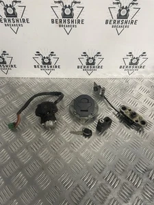 SUZUKI GSF600 GSF 600 BANDIT LOCK SET FUEL CAP IGNITION BARREL SEAT LOCK KEY OEM - Picture 1 of 16