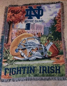 The Northwest Co University of Notre Dame Fighting Irish Tapestry Throw Blanket! - Picture 1 of 5
