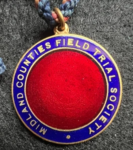 MIDLAND COUNTIES FIELD TRIAL SOCIETY ENAMEL MEDAL LAPEL BADGE ON CORD NO.53 - Picture 1 of 5