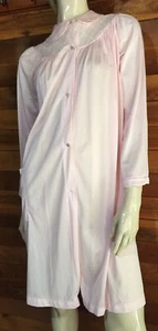 VINTAGE NANCY KING PINK SIZE SMALL ROBE #15121 - Picture 1 of 8