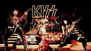 KISS ALIVE 2 CONCERT PHOTO/PRINT/POSTER LIVE CONCERT 1977 PAUL STANLEY GENE ACE - Picture 1 of 1