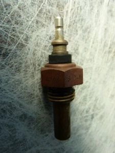 Sensor de temperatura Mercedes W123 M110 801/1/42 4.77 VDO - Imagen 1 de 1
