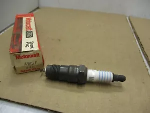FORD MOTORCRAFT SPARK PLUG AWSF24C - Picture 1 of 1