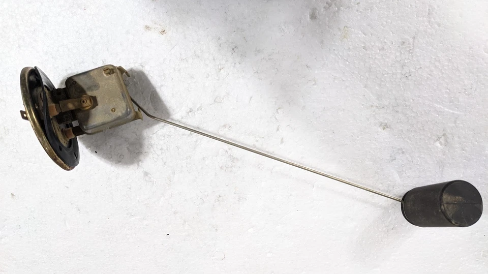 UNIDAD DE ENVÍO DE TANQUE DE COMBUSTIBLE ROLLS ROYCE SILVER SHADOW II UR20049 Foto 1 de 3