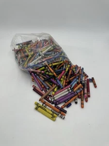 Lot of Crayons Used 4 lbs Plus Bulk Crafts Art Melting Fun Activities ๐๏ธ - Picture 1 of 9