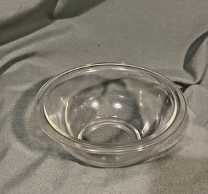 Cuenco mezclador vintage años 70 Pyrex 322 (1 QT 1L / 7”) vidrio transparente hecho en EE. UU. - Imagen 1 de 3