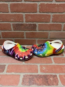 Crocs Classic Tie Due Multicolor Round Toe Comfort Clogs Unisex Kids Size 6 - Picture 1 of 9