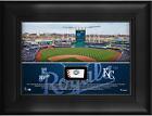Collage de stade Kansas City Royals encadré 5" x 7" et pièce de jeu baseball d'occasion