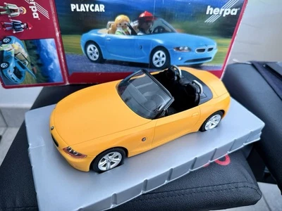 BMW Z4 HERPA 1:18 - NUOVA CON SCATOLA E PERSONAGGI - Very Rare!!! Da Collezione - Immagine 1 di 4