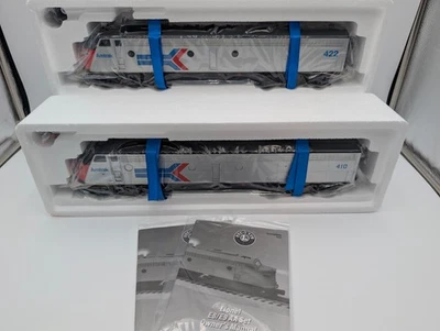 LIONEL 2333330 AMTRAK LEGACY E8 AA DIESEL LOCOMOTIVES O GAUGE NIB - Image 1 of 3