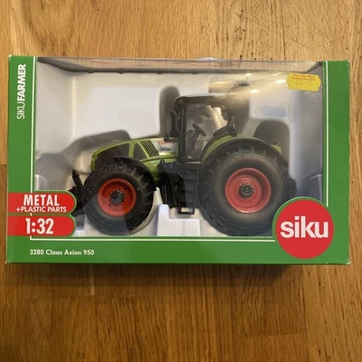 Siku 3280 Class Axion 950 1:32 Farmer - Image 1 of 4