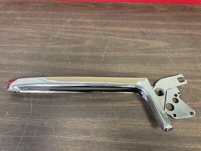 Chevy Biscayne 1958 sedán puerta derecha ala ventilación marco ventana cromo moldura 125 Foto 1 de 4