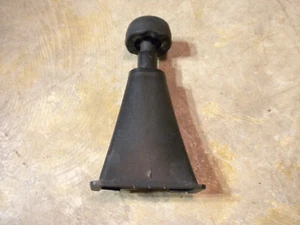 Borde de bisel de plástico Ford Escape 13-16 con capó goma parachoques tornillo de ajuste - Imagen 1 de 3