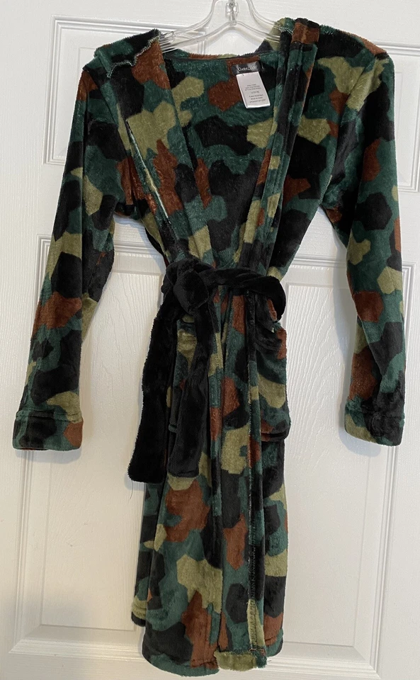 Boys Cuddl Duds Hooded Bath Robe Size L 12 / 14 Green Camouflage Camo Pockets VG - Image 1 of 4