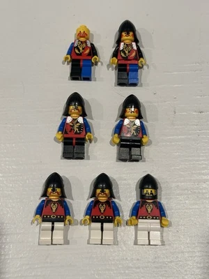 Lot of 7 X Lego Castle Dragon Knights Minifigures - Image 1 of 3