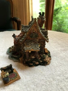 Rare/HTF Boyds Bearly Built Village's - "Edmund's Hideaway"- Premier Edition - Picture 1 of 12