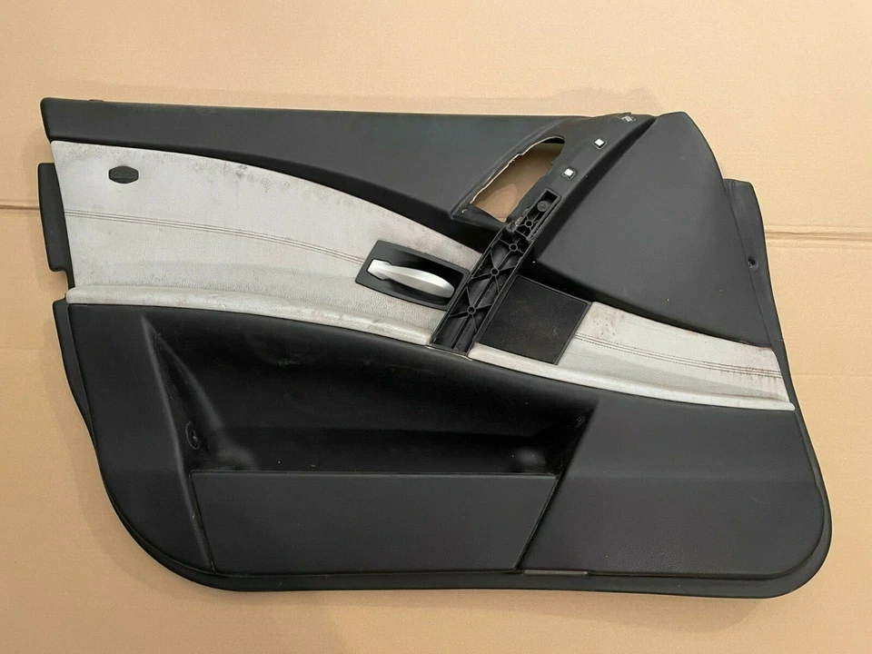BMW E60 M5 Driver Side Door PANEL White Leather Door Card Insert Front DF Trim - Imagem 1 de 4