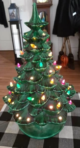 Vintage Christmas Large Ceramic Tree With Musical Base - Picture 1 of 14