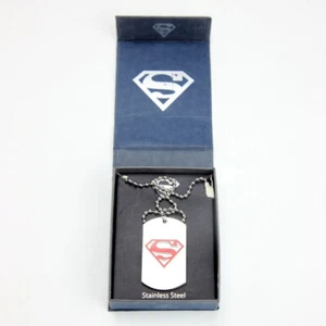 DC Superman Ciondolo Targhetta Cane Rosso con Catena - Scatola Aperta - Foto 1 di 5