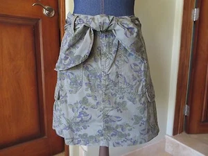 Eddie Bauer Damen kurzer Jeansrock vorne grün Blumenmuster einmal getragen Gr. 2 - Bild 1 von 12