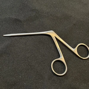 Pinzas para los oídos Micro Alligator, eje de 3,25", mandíbulas dentadas de 0,8 mm de ancho, Premium - Imagen 1 de 2