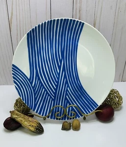 Plato de repuesto de cerámica John Newdigate West Elm diseño de línea ondulada de 10" - Imagen 1 de 7