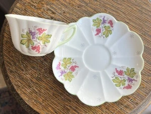Vintage Shelley Grapes Vines Wine Tea Cup Saucer Fine Bone China England Unusual - Picture 1 of 8