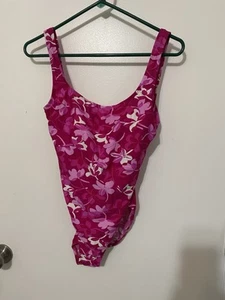 Speedo zweifarbig rosa Blumen Einteiler Badeanzug integrierter BH niedriger Rücken Größe 12 - Bild 1 von 7