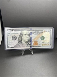 $100 Bill Star Note Crisp Series 2009 - Picture 1 of 2