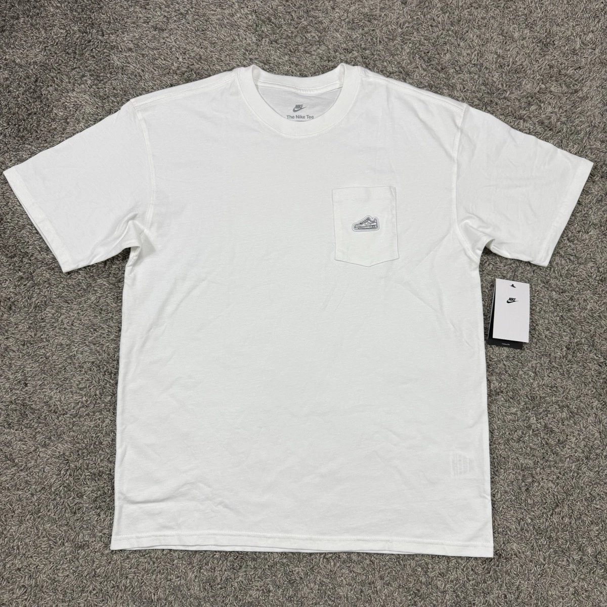 トップス Nike vintage tee shirt. Airforce 1 Nike Men's Air Force 1 T-Shirt in White Nike