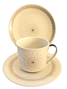 VINTAGE ROYAL DOULTON TEA TRIO - 'MORNING STAR' - ATOMIC DESIGN - STUNNING - Picture 1 of 4