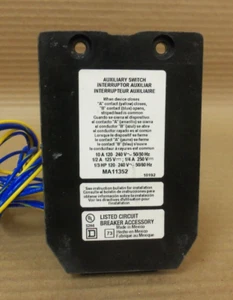 Interruptor auxiliar Square D MA11352 250 V para disyuntor de marco MA MH MHL MAL - Imagen 1 de 2