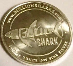 BULLION SHARKS UN'ONCIA TROY .999 FINE SLIVER BU MONETA ROTONDA FATTA IN AMERICANA - Foto 1 di 2