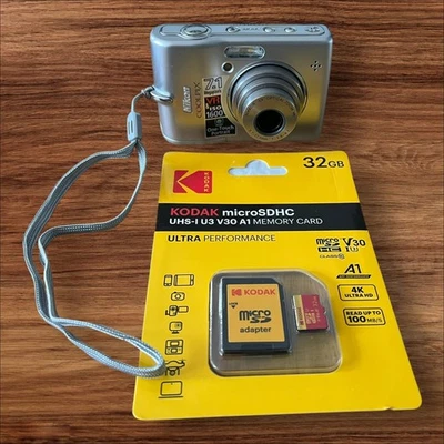 Nikon Digital Camera Coolpix L12 7.1MP Silver Tested With Brand New 32GB SD Card - Image 1 of 4