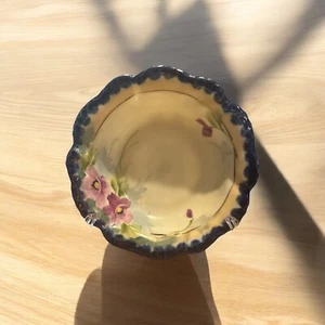 Vtg. Japanese Floral Scallop Rimmed Bowls, 5.5",  Set of 5. - Picture 1 of 3