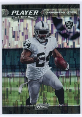 2017 Panini Player Of The Day - Marshawn Lynch - Refractor - #24 - /75 - Image 1 of 2