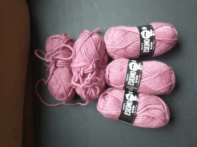 Drops - Eskimo wool Yarn - Color 09 - 50g/1.8 oz each.Set of 3 + 2 started - Image 1 of 4