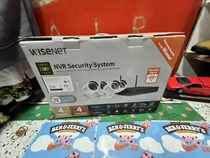 Wisenet SNK-B73041BW 1TB HD, 4 Bullet Cameras 1080p Dual Antenna Indoor/Outdoor - Picture 1 of 6