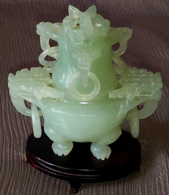 QUEMADOR DE INCIENSO DRAGÓN JADE VERDE TALLADO A MANO CHINO DE COLECCIÓN en SOPORTE DE MADERA Foto 1 de 4