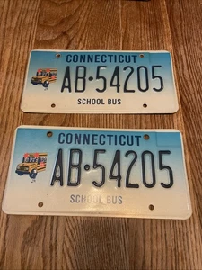 2 Connecticut Schulbus Nummernschilder passendes Paar - Bild 1 von 16