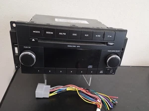 OEM 2007-14 Chrysler Dodge Jeep Radio AM/FM CD Player Aux Input Single Disc - Bild 1 von 6
