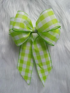 Green Buffalo Plaid Ribbon Bow - Wreath Bow - Gift Bow - Gingham Checked Bow - Picture 1 of 4