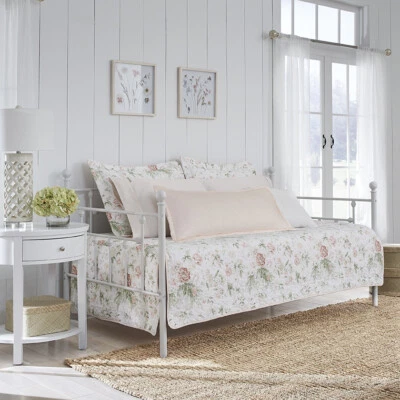 Juego de 4 edredón Laura Ashley Breezy floral algodón rosa-39X75 Foto 1 de 4
