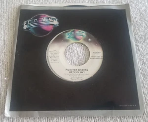 Pointer Sisters – He's So Shy / Movin' On - 1980 - Planet P-47916 7" Single US - Picture 1 of 5