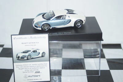 AutoArt Bugatti EB 16.4 Veyron (production car) Pearl/Ice Blue Ref 50908(deal... - Image 1 of 3